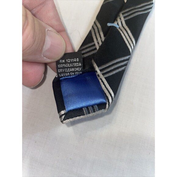 Bugatti Men’s Dress Tie Size 60” Black Striped 100% Silk Business Formal - Picture 4 of 12